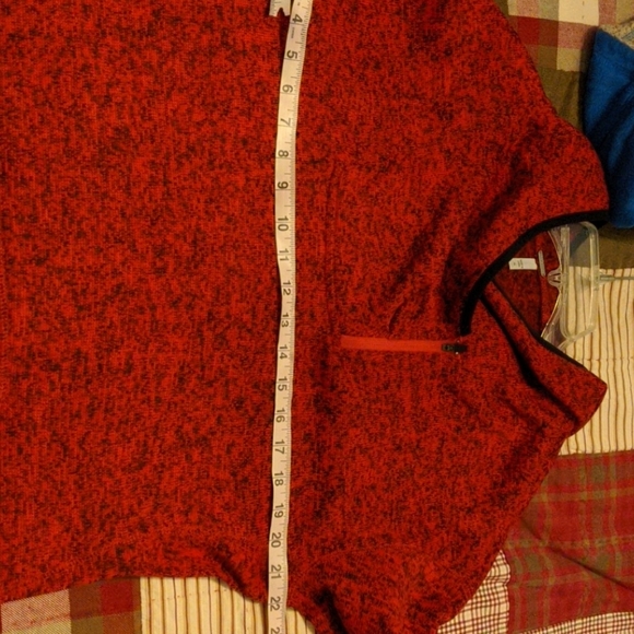 Red and black Estes park pull over. - Picture 7 of 7